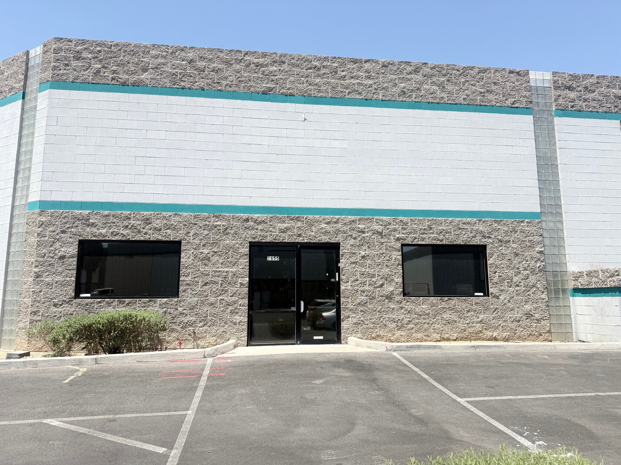 1655 S Mojave Rd, Las Vegas, NV à louer Photo de l’immeuble– Image 1 sur 13