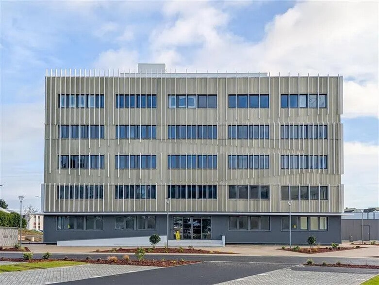 Bureau dans Saint-Brieuc à louer - Photo de l’immeuble – Image 3 sur 5