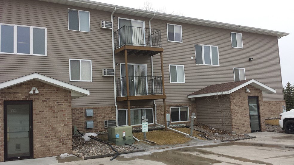 341 N 5th St, Pembina, ND à vendre - Photo de l’immeuble – Image 1 sur 16