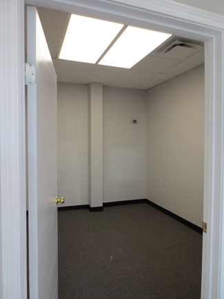 Plus de détails pour 9804-9840 47th Ave NW, Edmonton, AB - Bureau à louer