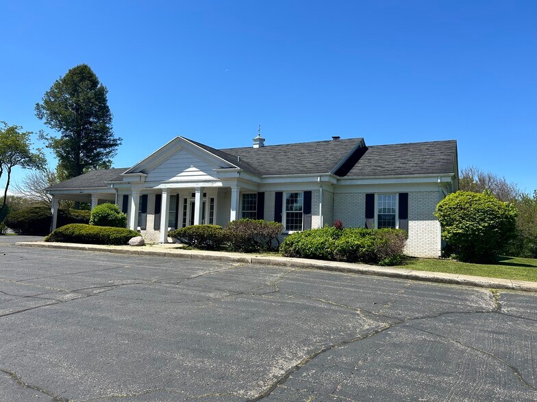 8275 N 32nd St, Richland, MI à vendre - Photo de l’immeuble – Image 1 sur 13