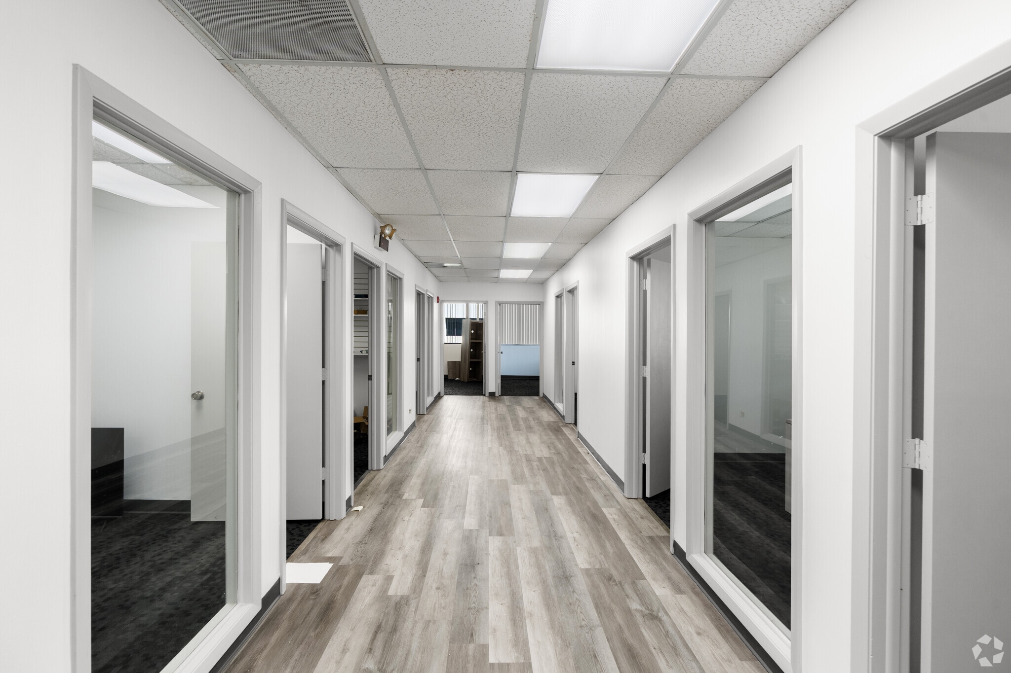 1761 W Hillsboro Blvd, Deerfield Beach, FL à louer Photo intérieure– Image 1 sur 1