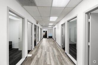 1761 W Hillsboro Blvd, Deerfield Beach, FL à louer Photo intérieure– Image 1 sur 1