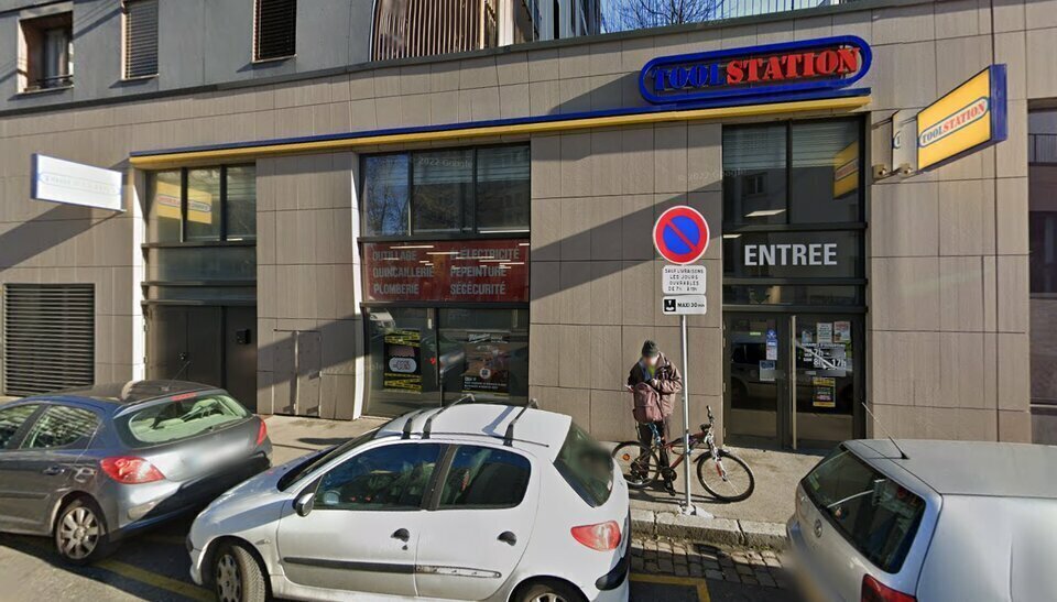 25 Rue Professeur Joseph Nicolas, Lyon à louer Photo de l’immeuble– Image 1 sur 6