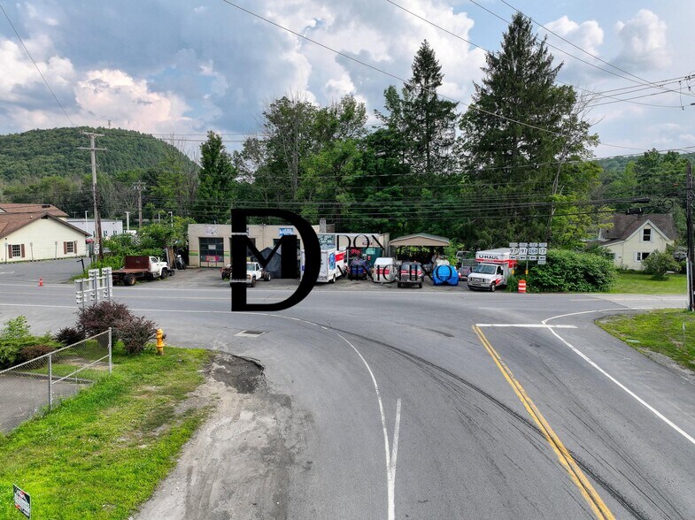 691 W Main St, Hancock, NY à vendre - Photo de l’immeuble – Image 2 sur 8