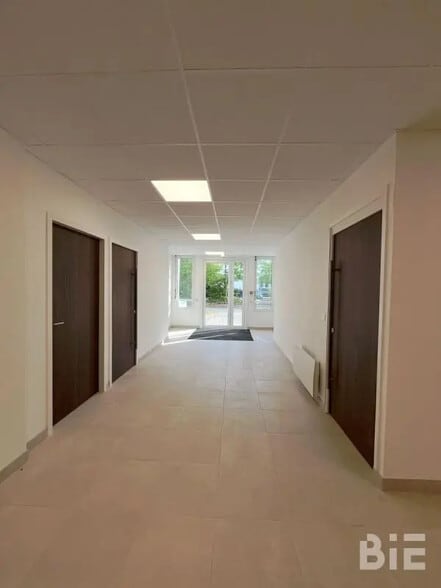 4 Rue Du Professeur André Lavignolle, Bordeaux à louer - Photo intérieure – Image 2 sur 9