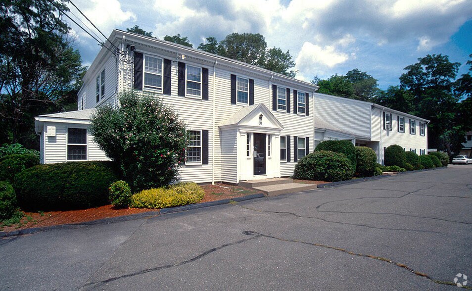 30 Boston Post Rd, Wayland, MA à louer - Photo principale – Image 1 sur 8