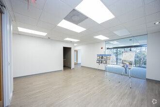 6025 The Corners Pky, Peachtree Corners, GA à louer Photo intérieure– Image 2 sur 13