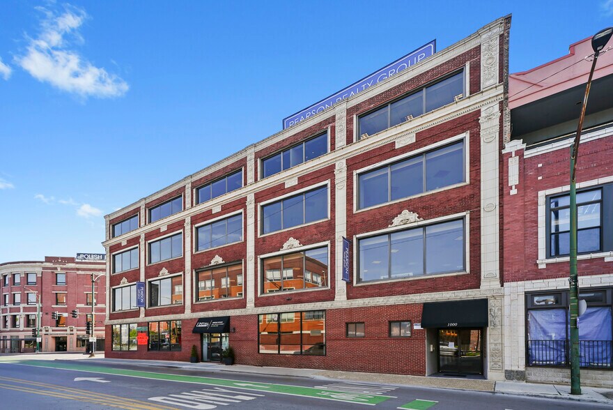 1000 N Milwaukee Ave, Chicago, IL à louer - Photo de l’immeuble – Image 2 sur 49