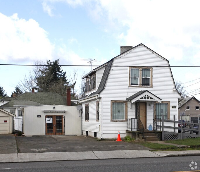 6805 SE 82nd Ave, Portland, OR à louer - Photo de l’immeuble – Image 2 sur 3
