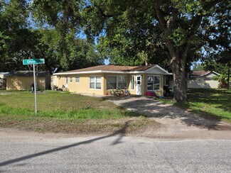 Plus de détails pour 9801 New York St, Gibsonton, FL - Logement à vendre