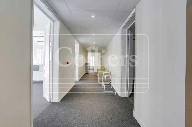 72 Rue De La Republique, Marseille à louer - Photo de l’immeuble – Image 2 sur 6