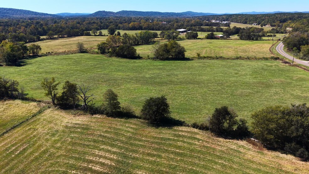 360 Hwy 27 N, Mount Ida, AR à vendre - Vidéo sur l’annonce professionnelle – Image 2 sur 42