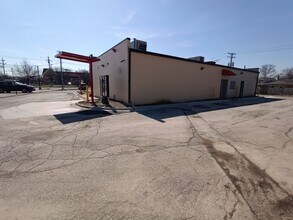 20 W Golf Rd, Des Plaines, IL à louer Photo de l’immeuble– Image 2 sur 2