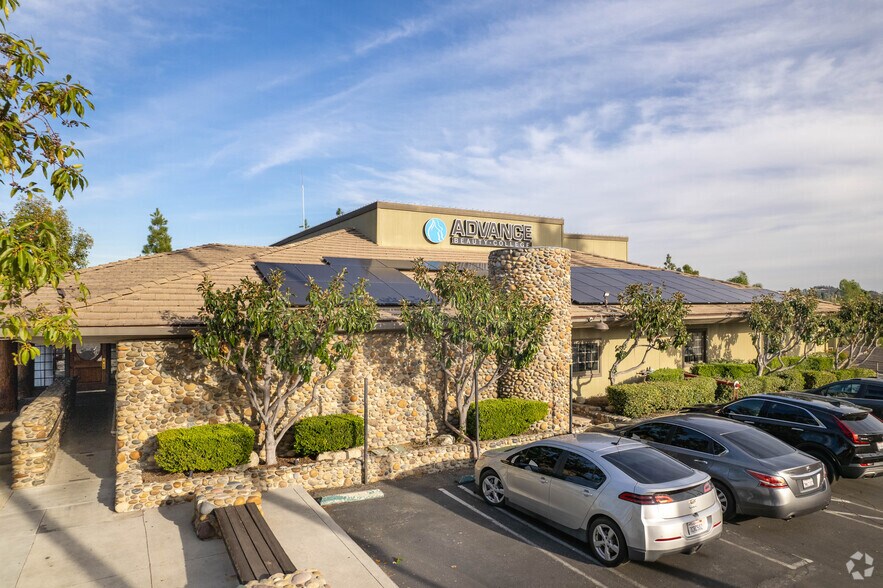 25232-25334 Mcintyre St, Laguna Hills, CA à louer - Photo de l’immeuble – Image 3 sur 23