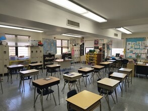 67-04 Austin St, Forest Hills, NY à louer Photo intérieure– Image 2 sur 6