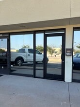 2400 Mall Cir, Fort Worth, TX à louer Photo de l’immeuble– Image 1 sur 3