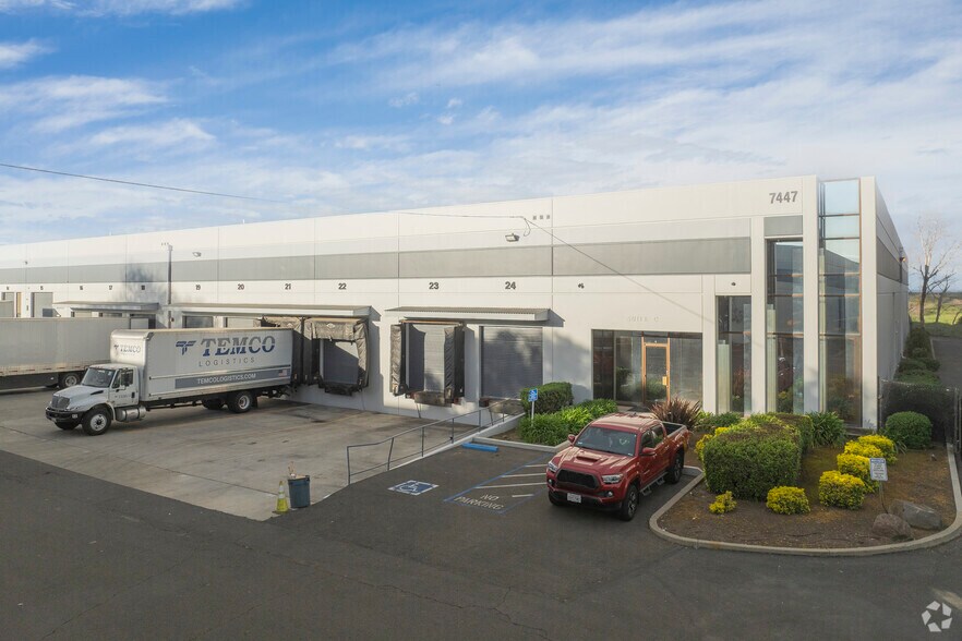 7447 Morton Ave, Newark, CA à louer - Photo principale – Image 1 sur 8