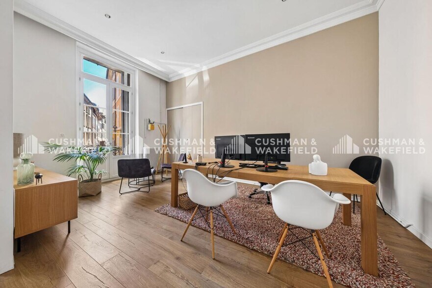 13 Rue Aude, Aix-en-Provence à louer - Photo de l’immeuble – Image 1 sur 14