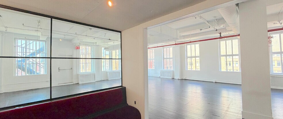 164 W 25th St, New York, NY à louer - Photo de l’immeuble – Image 2 sur 5