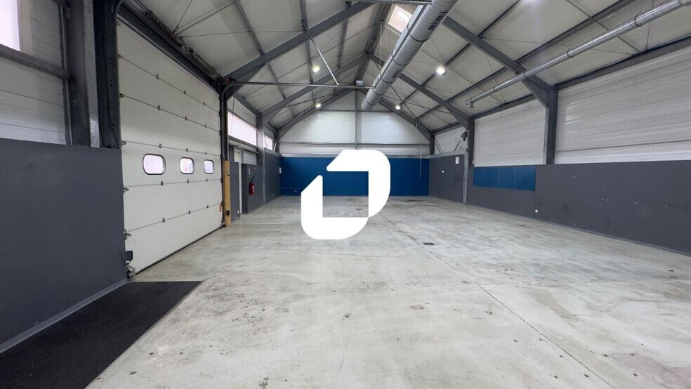 4 Allee De L'Europe, Barr à louer - Photo intérieure – Image 3 sur 9