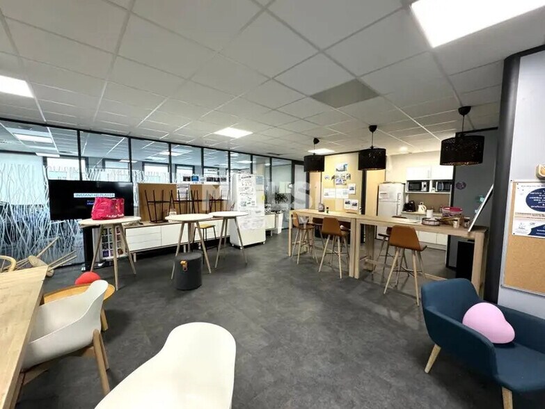 Bureau dans Saint-Étienne à vendre - Photo intérieure – Image 2 sur 5