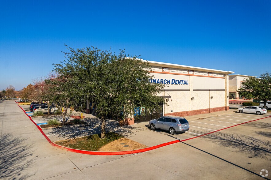 5404 Preston Rd, Frisco, TX à louer - Photo de l’immeuble – Image 3 sur 4