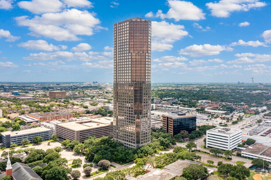5847 San Felipe St, Houston, TX à louer - Photo de l’immeuble – Image 3 sur 30