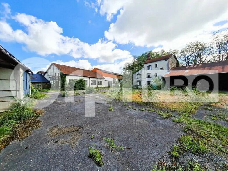 Local d'activités dans Soissons à vendre - Photo de l’immeuble – Image 1 sur 5