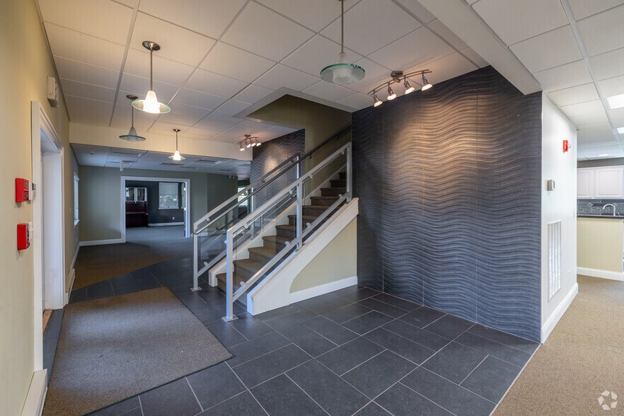 100 Quarry Rd, Hamburg, NJ à louer - Photo de l’immeuble – Image 3 sur 41