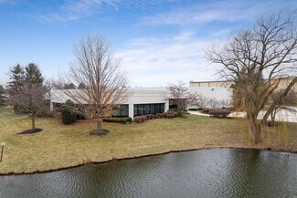 Plus de détails pour 555 Corporate Woods Pky, Vernon Hills, IL - Industriel/Logistique à vendre