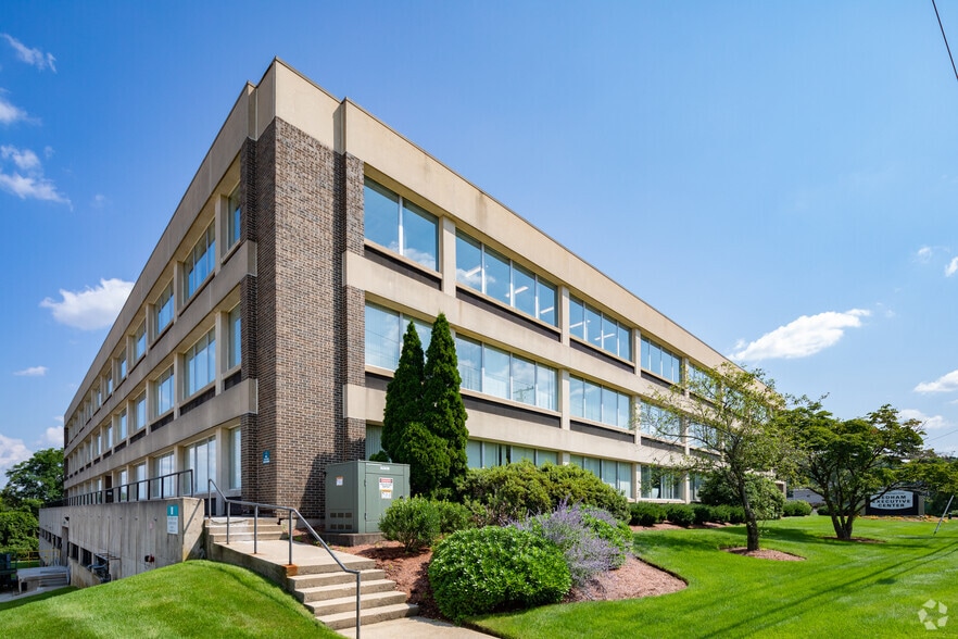 980-990 Washington St, Dedham, MA à louer - Photo de l’immeuble – Image 3 sur 20