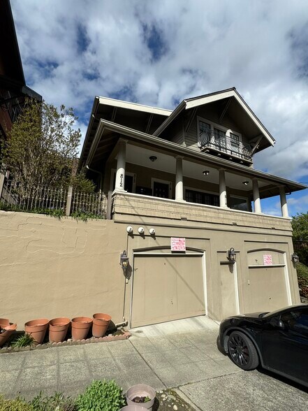 812 E Gwinn Pl, Seattle, WA à vendre - Photo principale – Image 1 sur 18