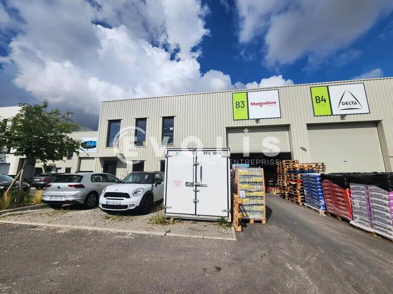 55 Rue Emile Zola, Décines-Charpieu à louer - Photo de l’immeuble – Image 3 sur 14