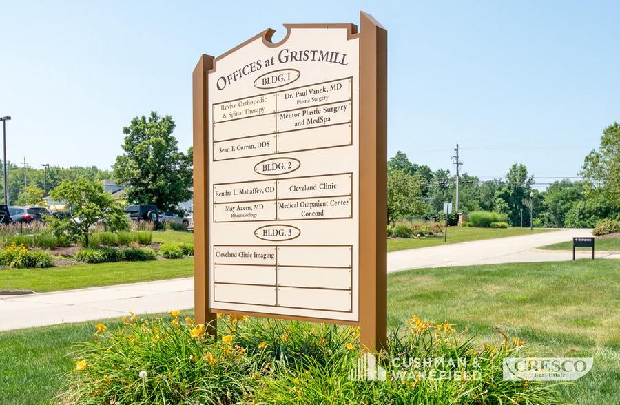 7511-7551 Fredle Dr, Concord Township, OH à louer - Photo de l’immeuble – Image 3 sur 9