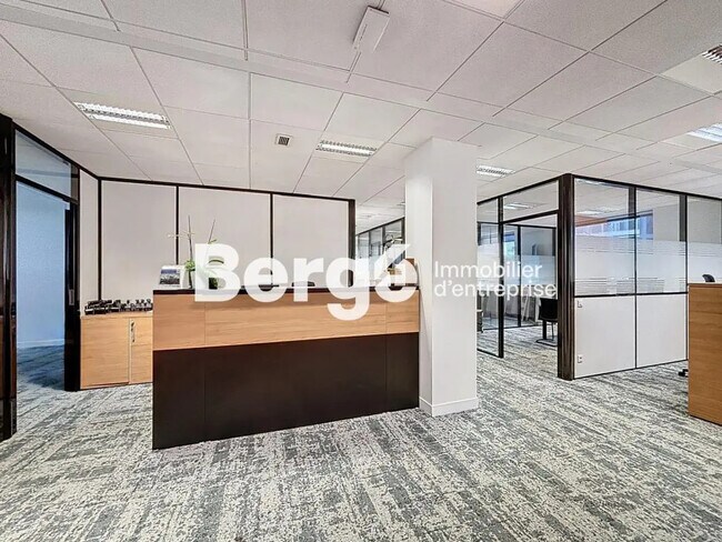 Plus de détails pour Bureau à louer