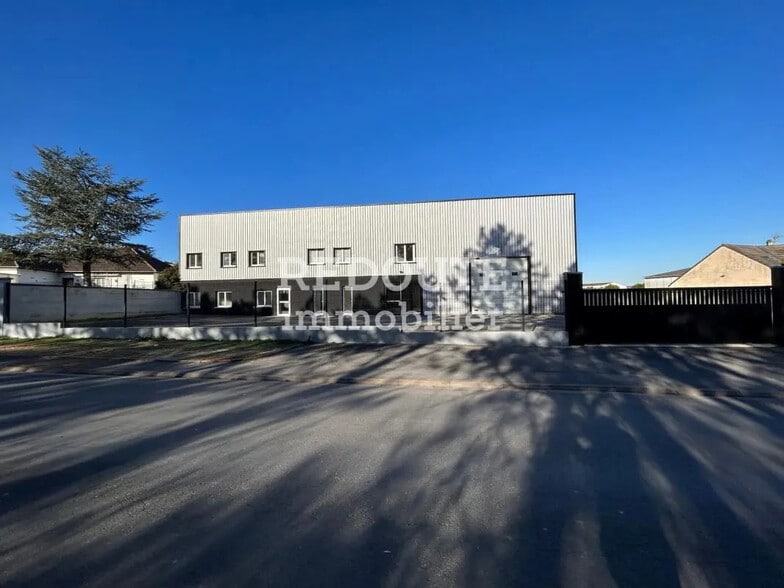 Industriel/Logistique dans Tinqueux à vendre - Photo de l’immeuble – Image 2 sur 12