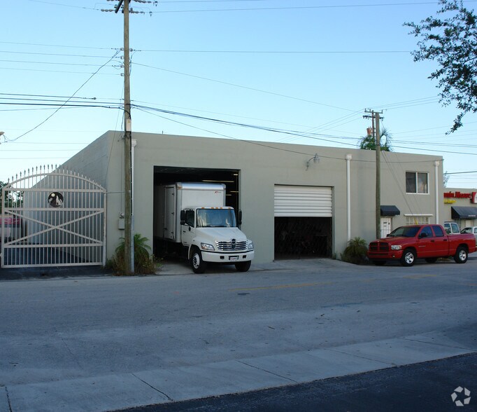 1207 SW 1st Ave, Fort Lauderdale, FL à louer - Photo de l’immeuble – Image 2 sur 10