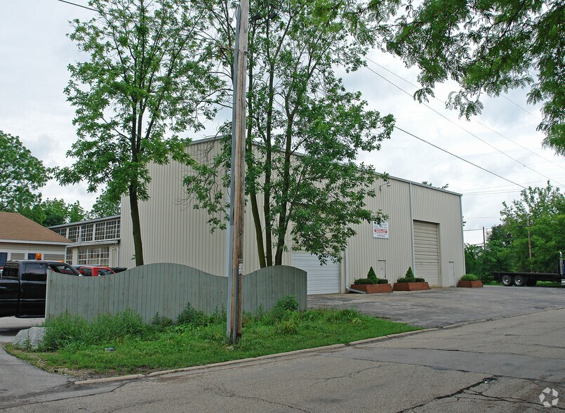 520 Frederick St, Waukesha, WI à vendre - Photo de l’immeuble – Image 2 sur 10