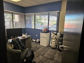 2555 3rd St, Sacramento, CA à louer Photo intérieure– Image 2 sur 7