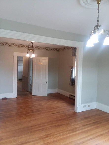 67 Pine St, Bangor, ME à louer - Photo de l’immeuble – Image 2 sur 15
