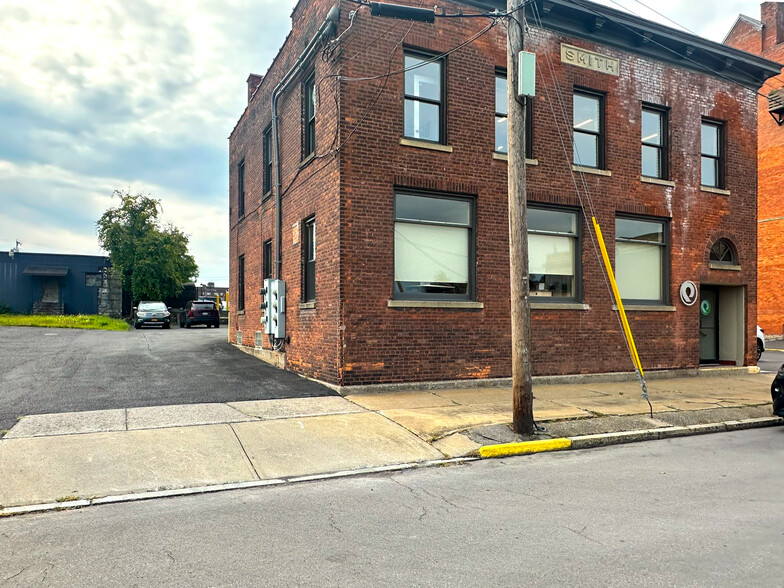 412 Main St, Utica, NY à louer - Photo de l’immeuble – Image 2 sur 41