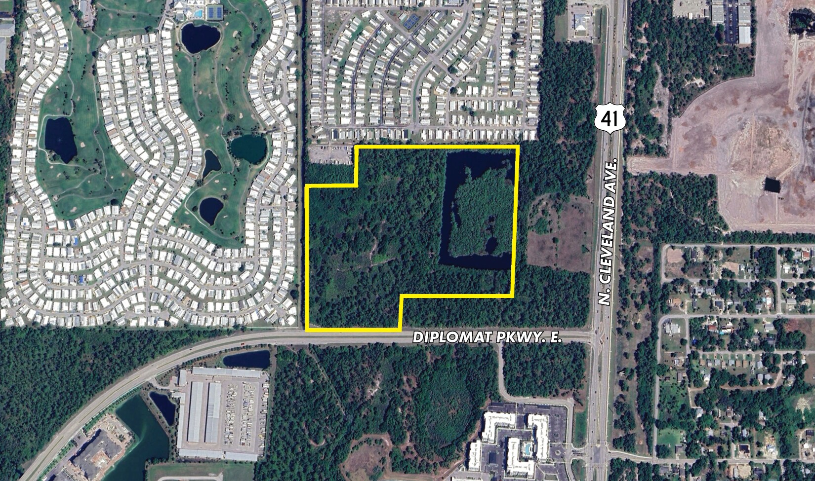 Diplomat Pky E, North Fort Myers, FL à vendre Aérien– Image 1 sur 5