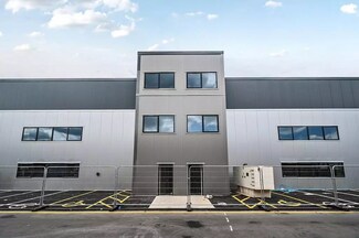 Plus de détails pour 142 Johnson St, Southall - Industriel/Logistique à louer