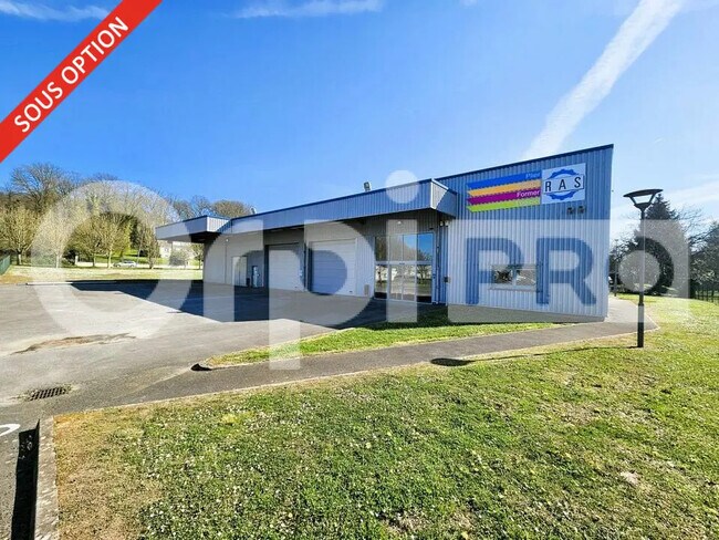 Plus de détails pour Local d'activités à louer