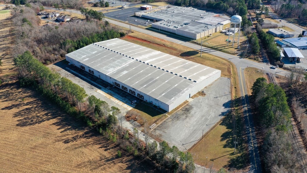 50 Iron Gate Rd, Clarksville, VA à louer - Photo principale – Image 2 sur 17