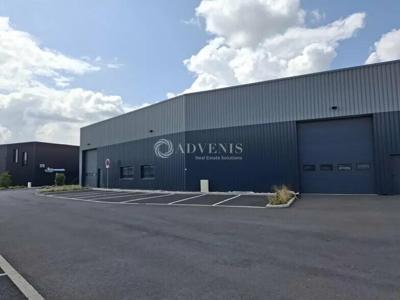 Local d'activités dans Dombasle-sur-Meurthe à vendre - Photo de l’immeuble – Image 3 sur 7