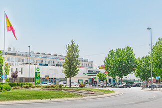 Plus de détails pour Avenida Juan Pablo II, 26, Paracuellos de Jarama - Local commercial à louer