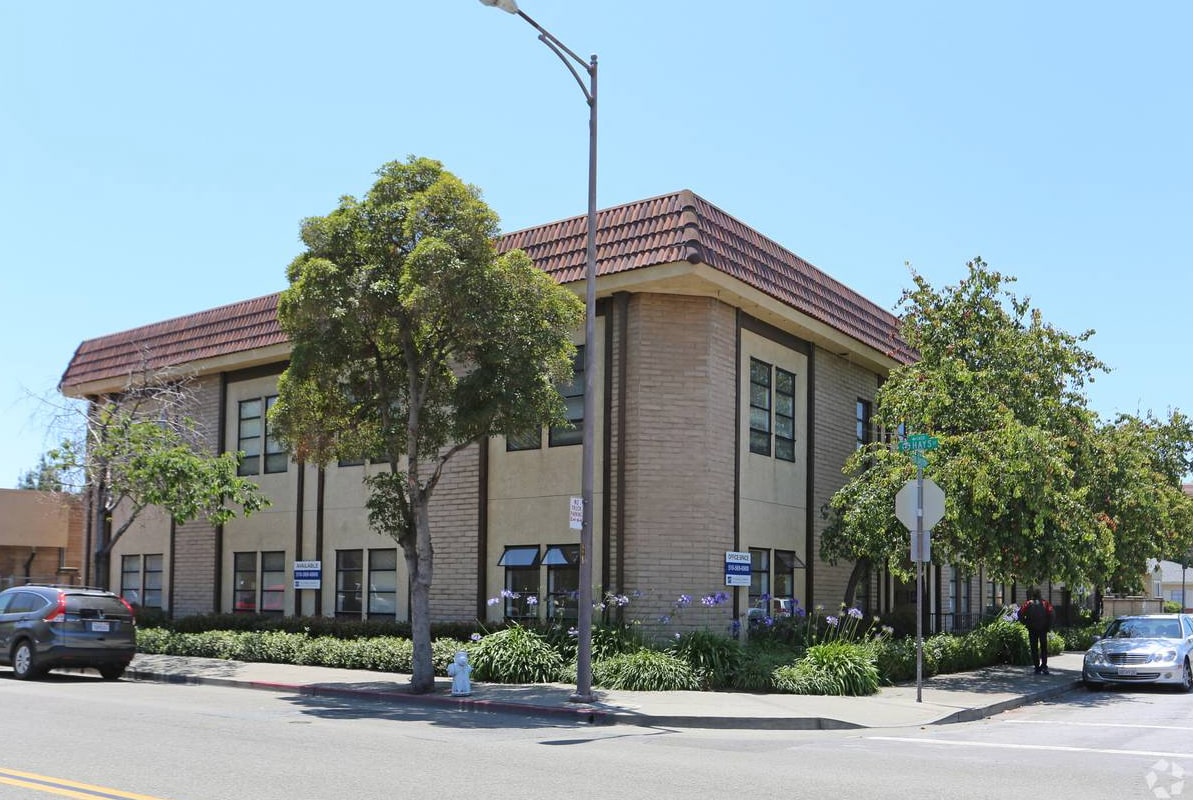 303-325 W Joaquin Ave, San Leandro, CA à louer Photo intérieure– Image 1 sur 1