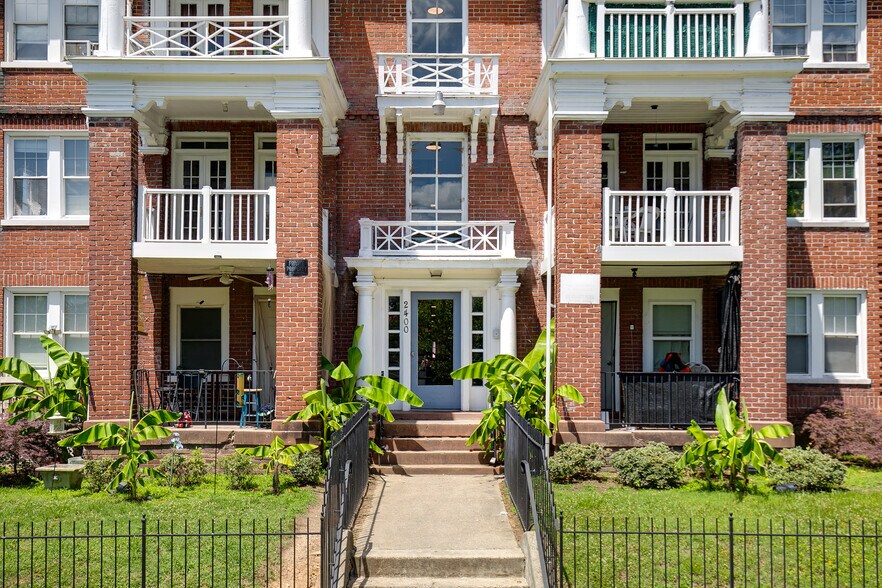 2400 Barton Ave, Richmond, VA à vendre - Photo de l’immeuble – Image 3 sur 41
